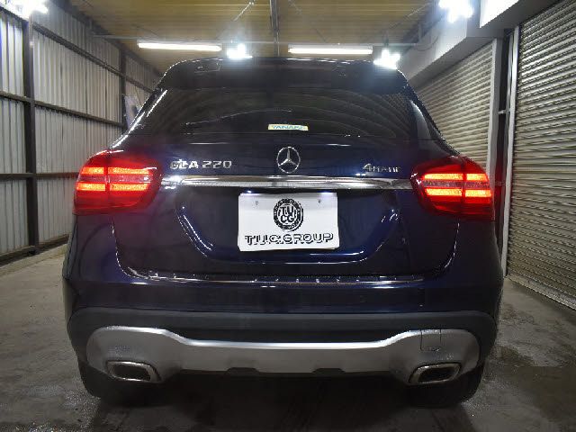 MERCEDES BENZ GLA class