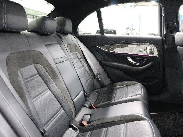 ＡＭＧ　Ｅクラス　セダン　ハイブリッド