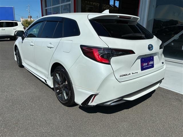 COROLLA TOURING HYBRID