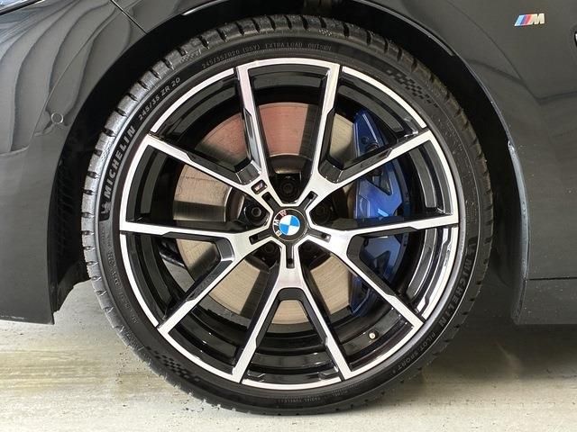 BMW 8series open