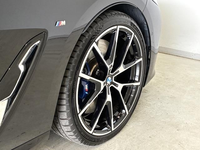 BMW 8series open