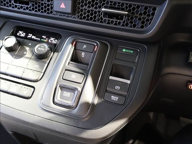 STEPWAGON e:HEV SPADA