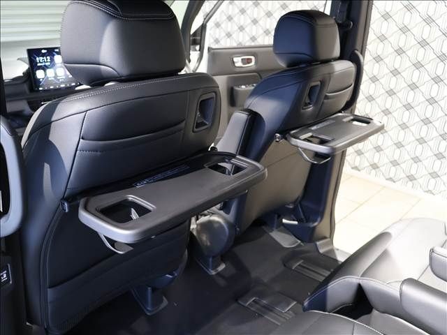 STEPWAGON e:HEV SPADA