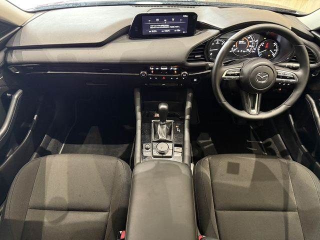 MAZDA3 SEDAN