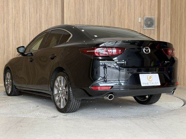 MAZDA3 SEDAN