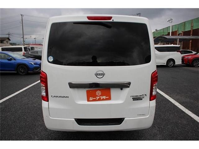 CARAVAN van 4WD