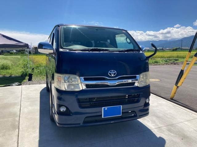 REGIUSACE van 4WD