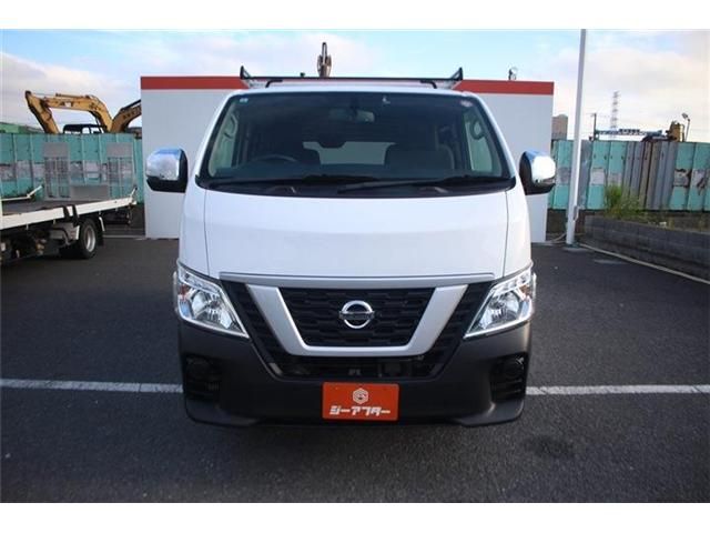 NV350 CARAVAN 4WD
