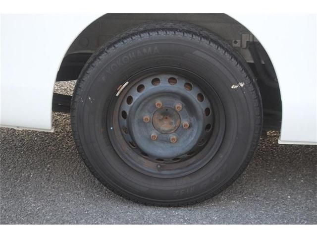 NV350 CARAVAN 4WD