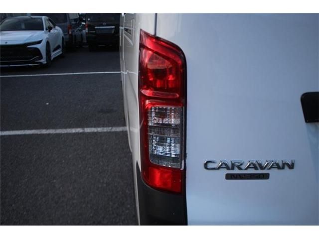 NV350 CARAVAN 4WD