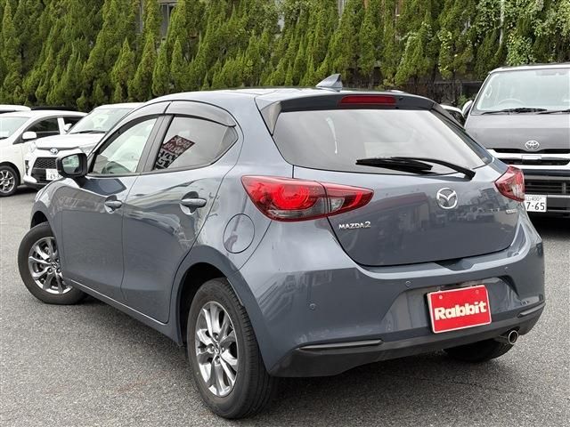 MAZDA2