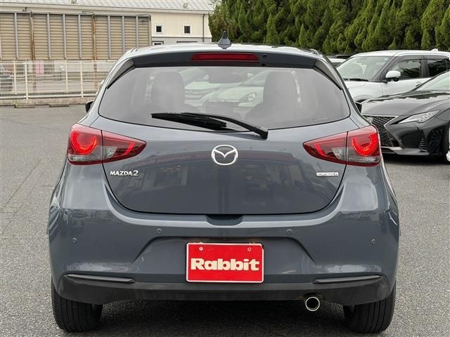 MAZDA2