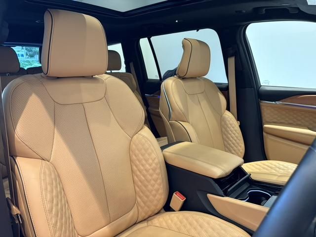 JEEP GRAND CHEROKEE L