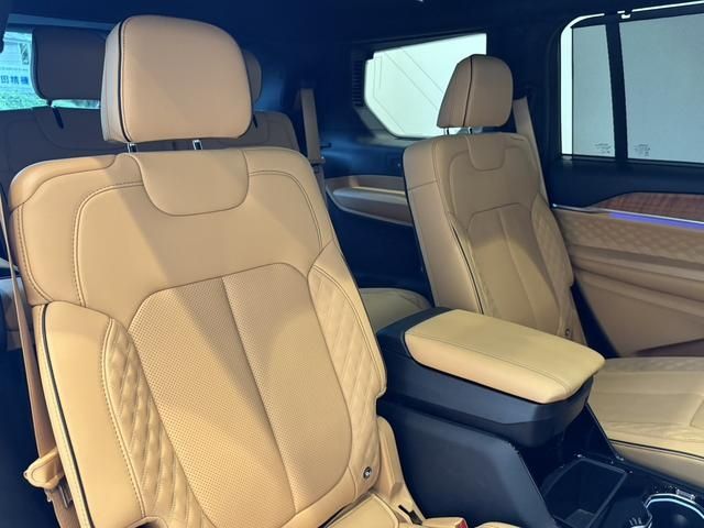 JEEP GRAND CHEROKEE L