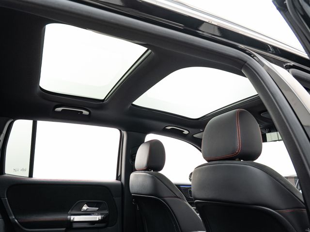 MERCEDES BENZ GLB