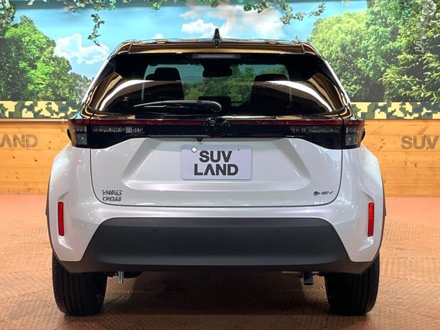 YARIS CROSS HYBRID