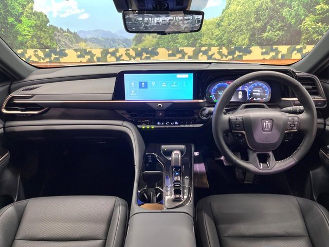 CROWN SPORT