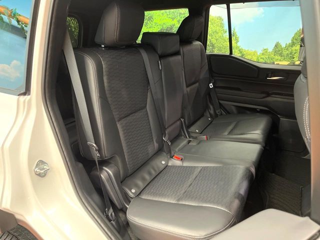 LANDCRUISER 250