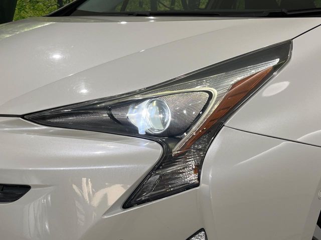 PRIUS 4WD