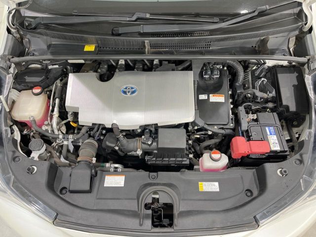PRIUS 4WD