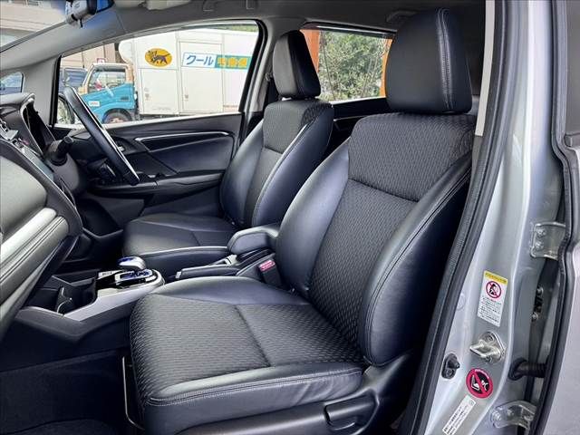 FIT HYBRID