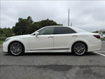 CROWN sedan