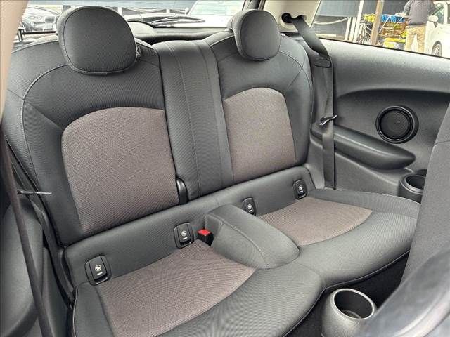 MINI COOPER D