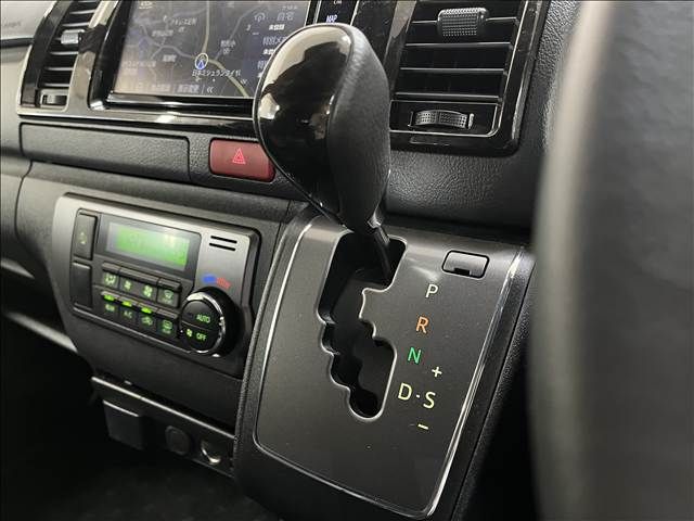 HIACE van 2WD