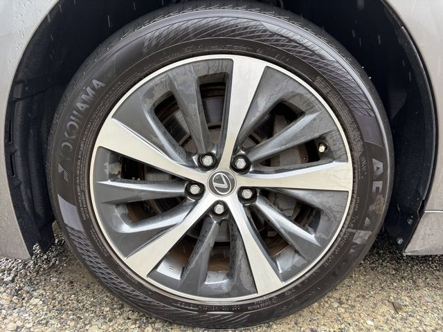 LEXUS LS500 4WD