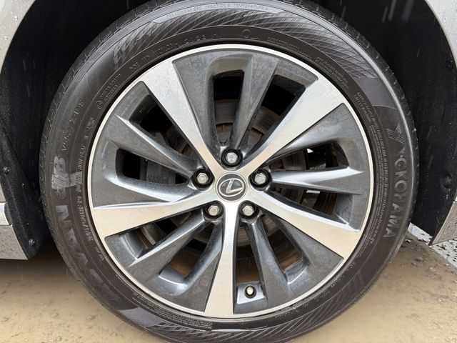 LEXUS LS500 4WD