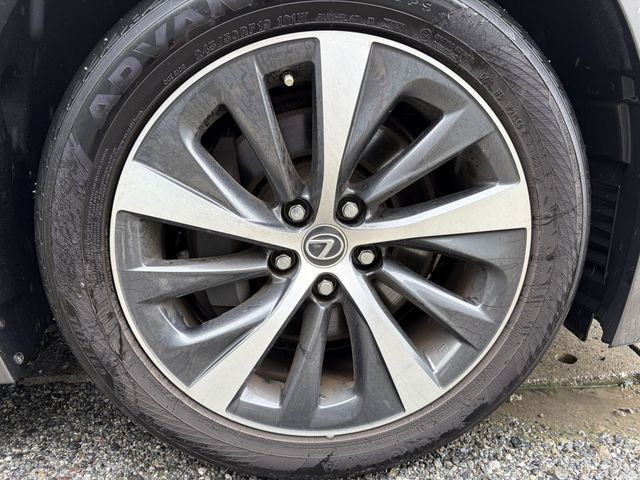 LEXUS LS500 4WD