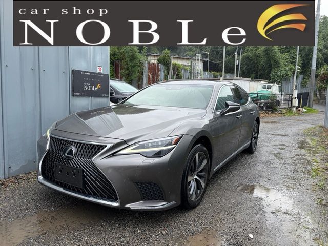 LEXUS LS500 4WD