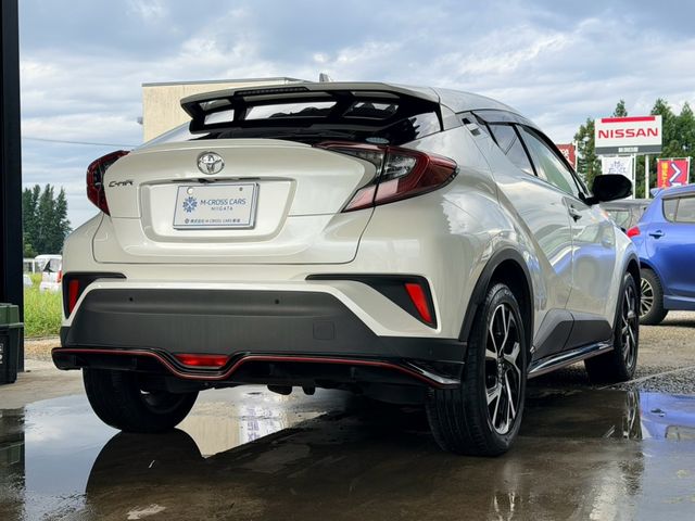 C-HR 4WD