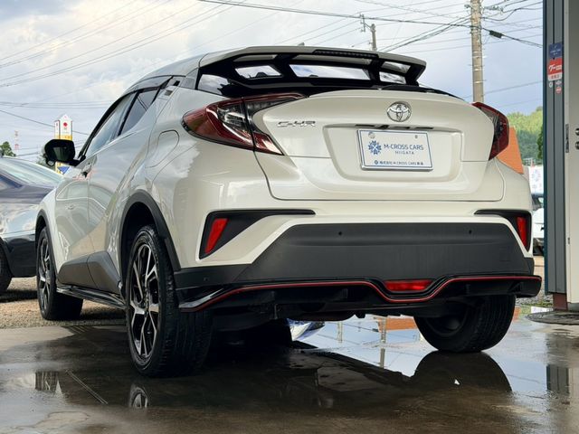 C-HR 4WD