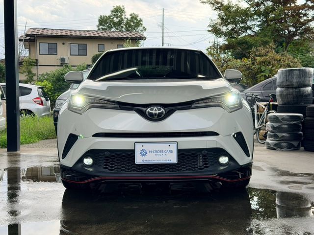 C-HR 4WD