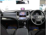 CROWN sedan