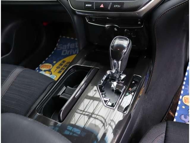 CROWN sedan