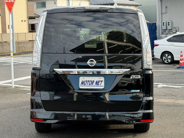 SERENA  S-HYBRID 4WD