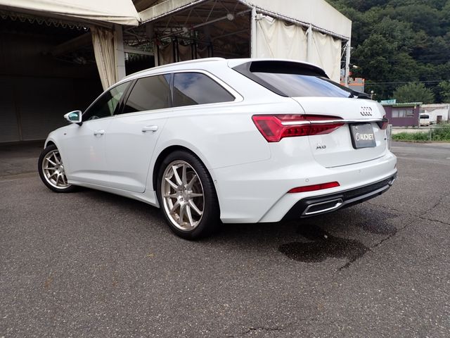 AUDI A6 AVANT