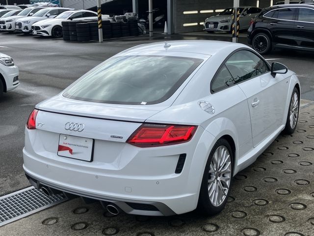 AUDI TT coupe