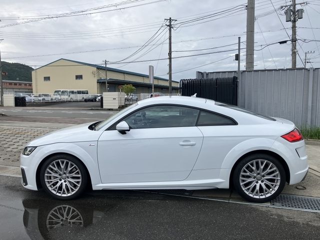 AUDI TT coupe
