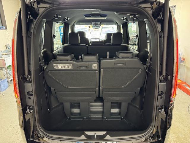 STEPWAGON e:HEV SPADA