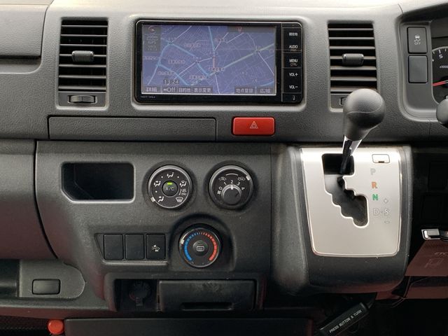 HIACE van 2WD