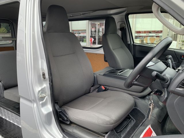 HIACE van 2WD