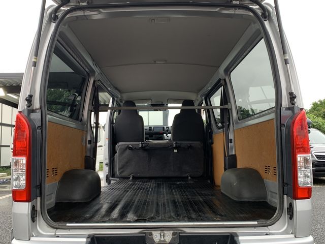 HIACE van 2WD