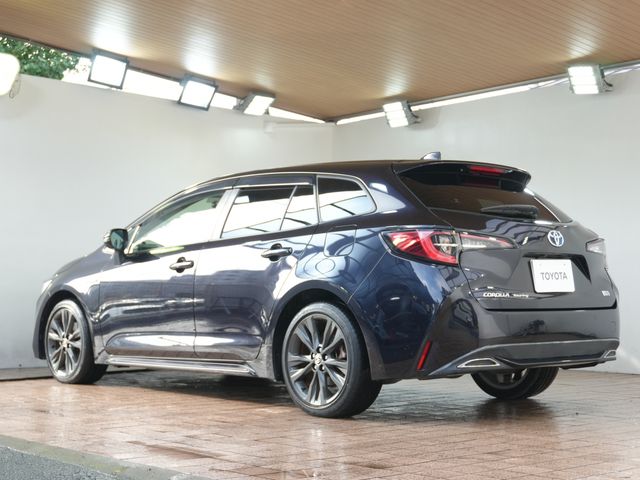 COROLLA TOURING HYBRID