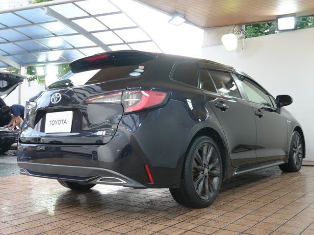 COROLLA TOURING HYBRID