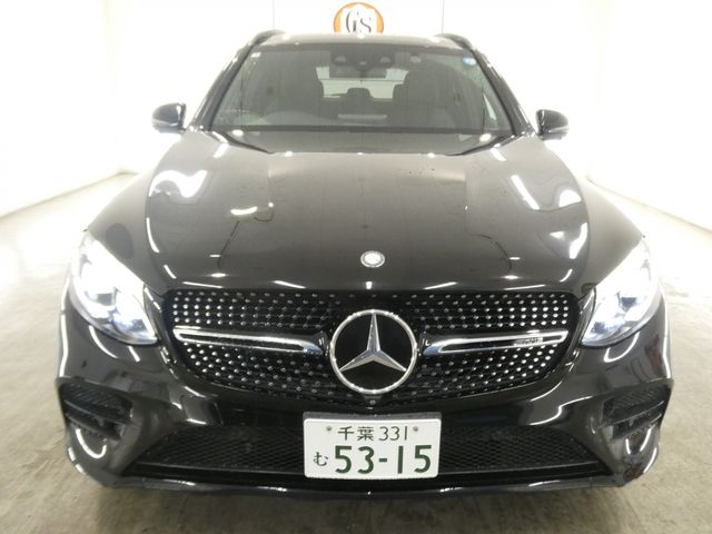 MERCEDES AMG GLCclass
