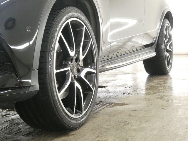 MERCEDES AMG GLCclass