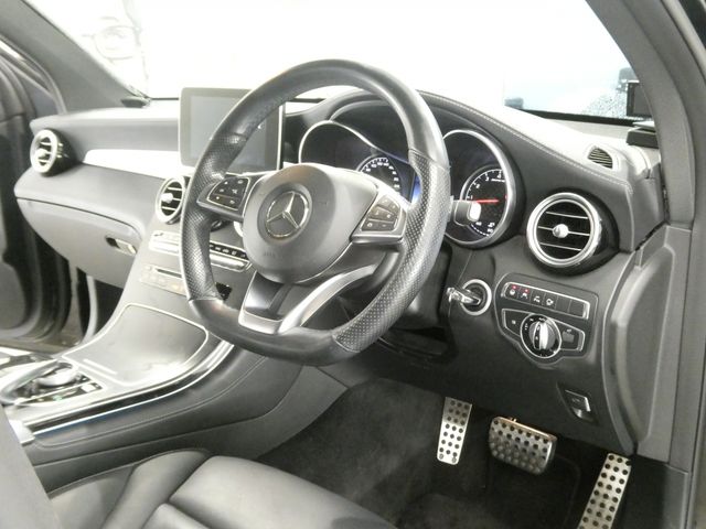 MERCEDES AMG GLCclass